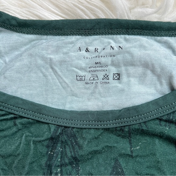 Nighty Nites Co x Arrows & Rubies Bamboo Lounge Pajamas M/L - Picture 8 of 9